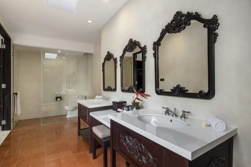 Exclusive Holiday Villa with Private Pool and Staff in Umalas, Bali Villa 2079