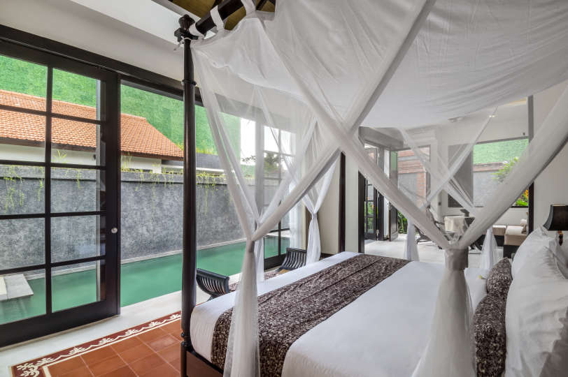 Exclusive Holiday Villa with Private Pool and Staff in Umalas, Bali Villa 2079