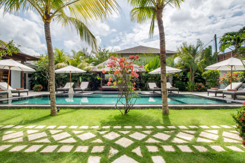 You will Love This Luxury 12 Bedroom Holiday Villa in Seminyak with Private Pool, Villa Bali 2081