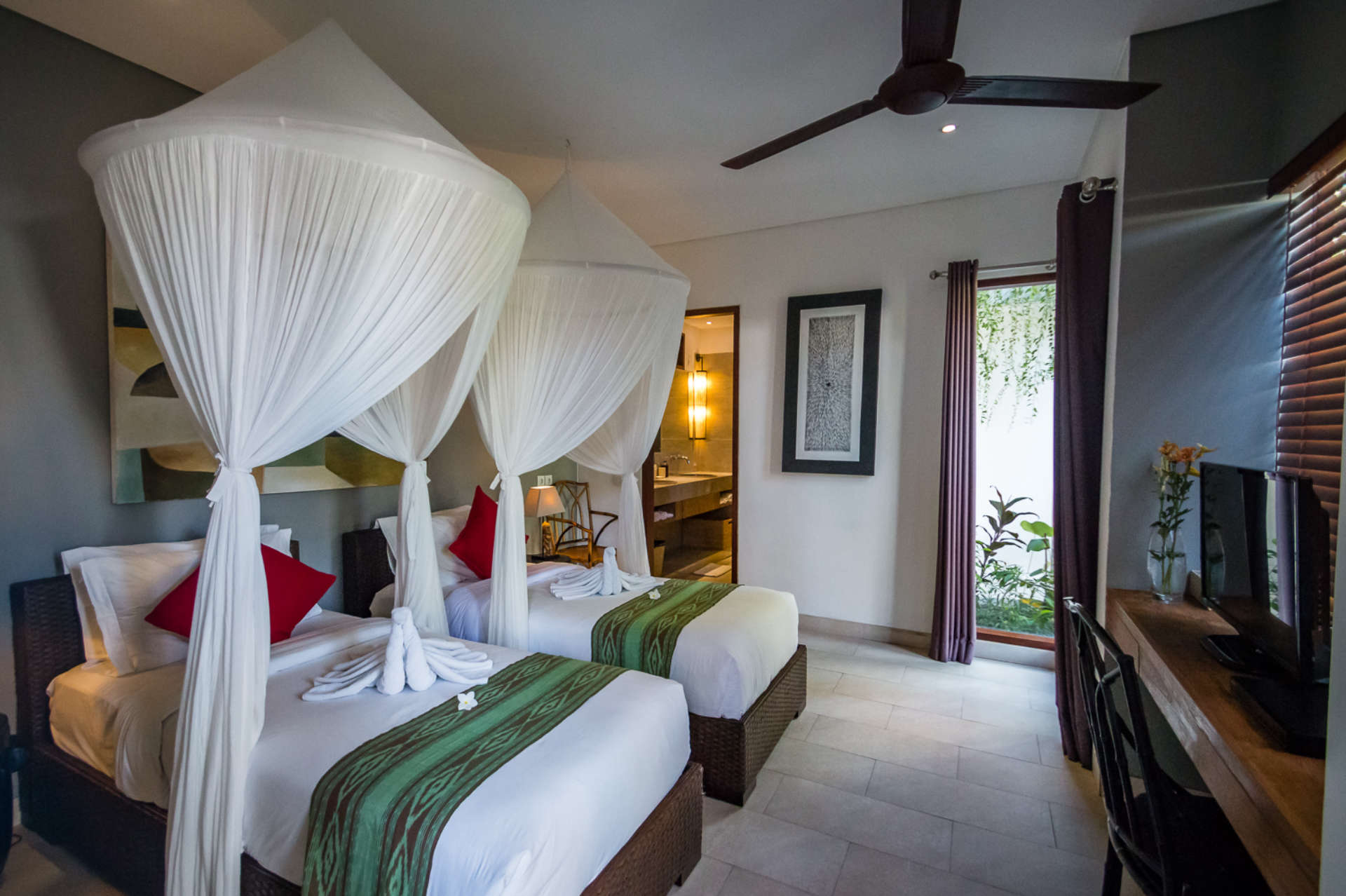 You will Love This Luxury 12 Bedroom Holiday Villa in Seminyak with Private Pool, Villa Bali 2081