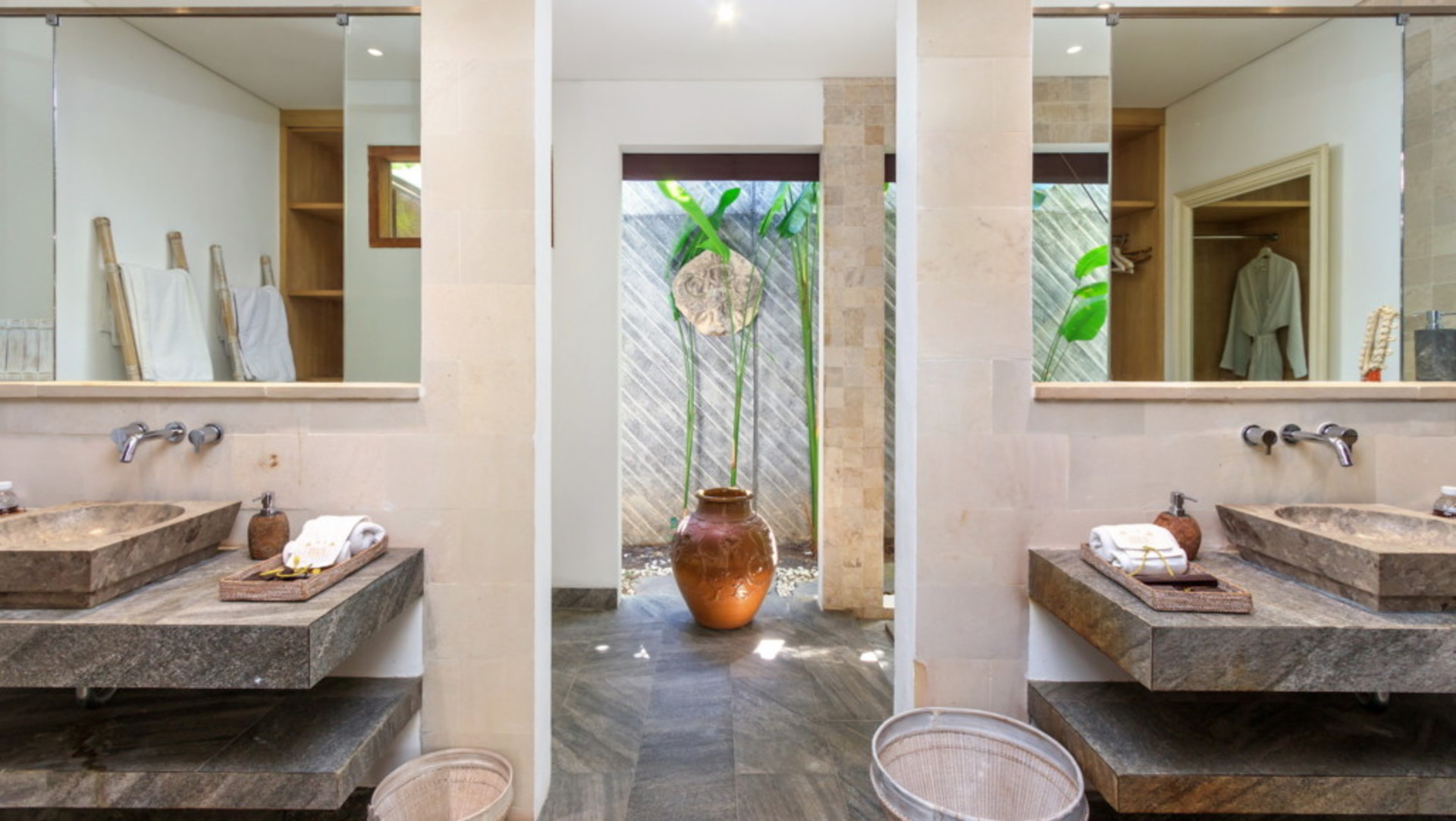 5 Star Villa for Rent in Bali, Bali Villa 2084