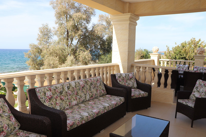 5 Star Private Cyprus Villa on the Beach, Paphos Villa 1410
