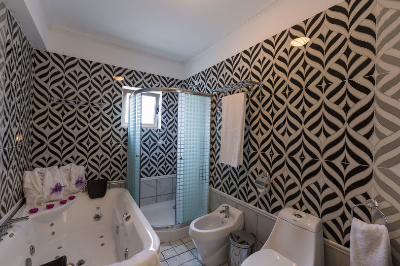 5 Star Private Cyprus Villa on the Beach, Paphos Villa 1410
