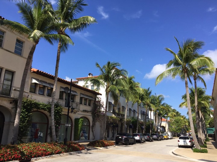 Stunning 2 Bedroom Apartment in Prime location on Palm Beach, West Palm Beach Apartment 1853