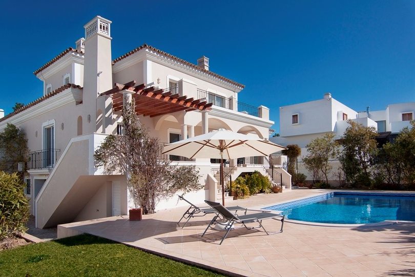 5 Star Villa Lydia - Refined Luxury with Private Cinema