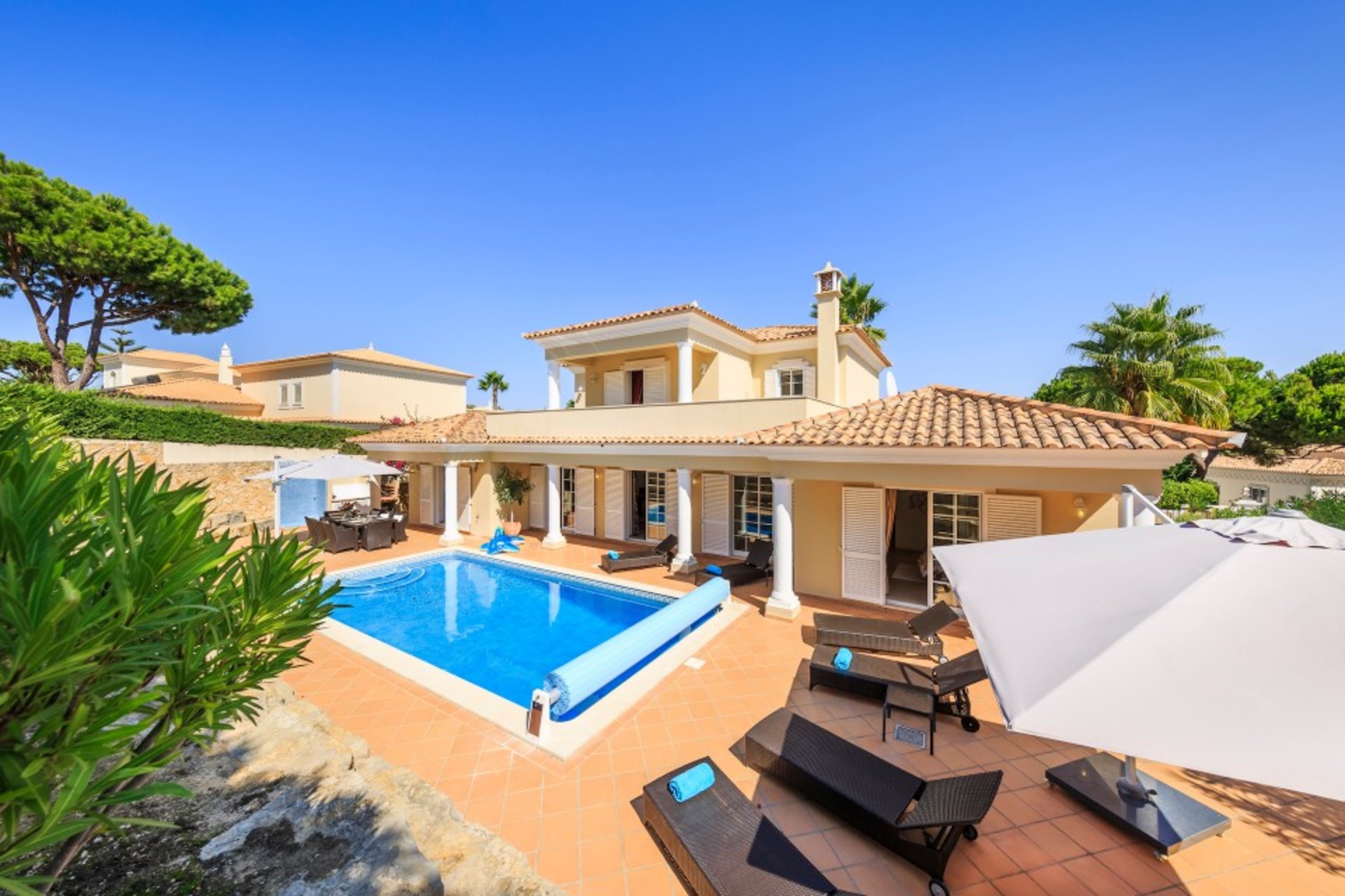 5 Star Villa Almond - Exclusive Pool & Entertainment