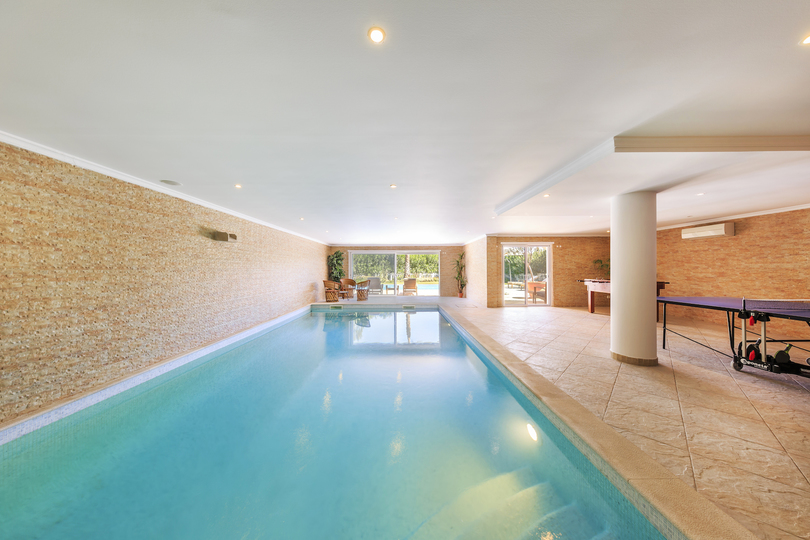 5 Star Villa Cyclamen – Luxury Pools & Spa