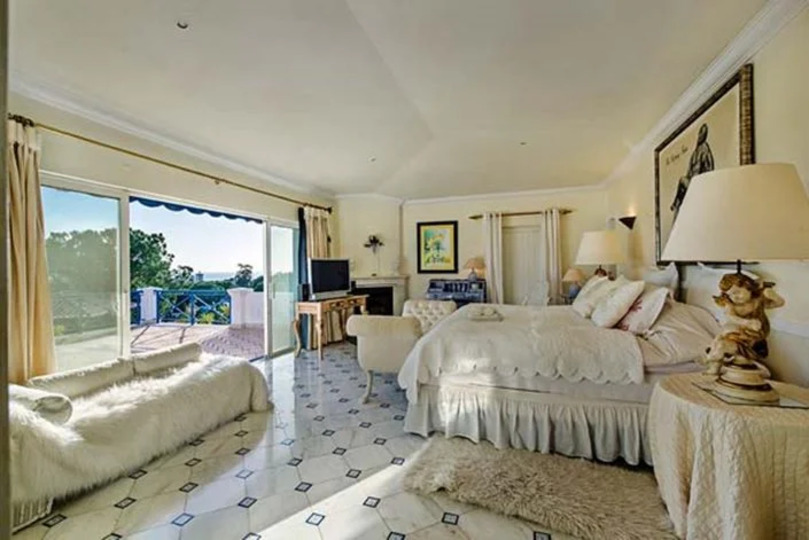 5 Star Villa Myosotis – Timeless Algarve Retreat