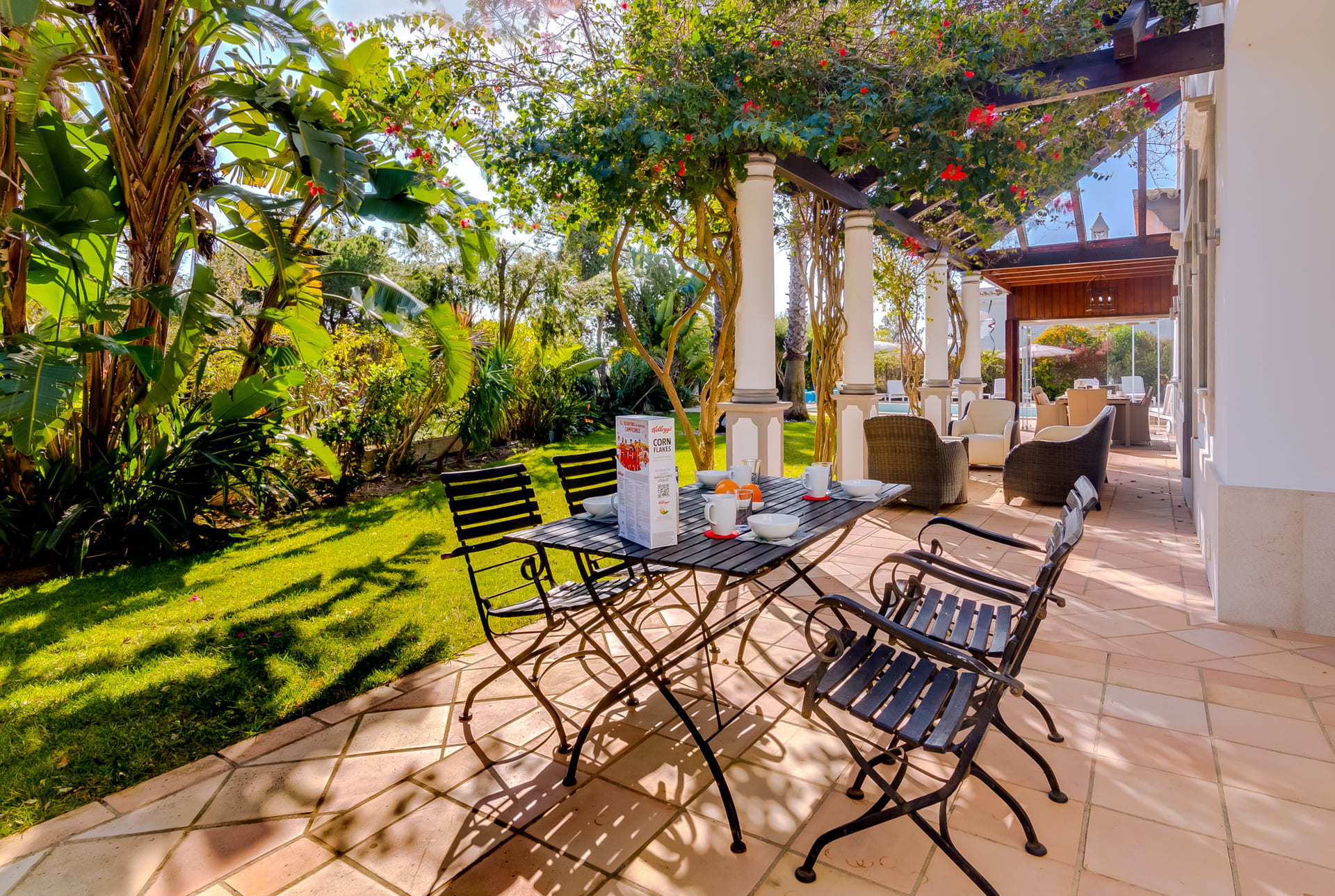 5 Star Villa Hibiscus - Quinta Verde Retreat