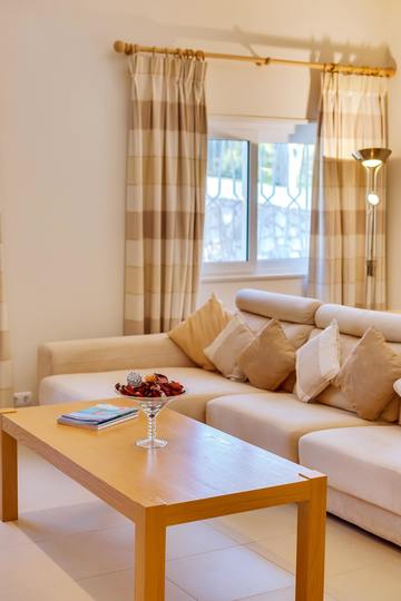 5 Star Villa Amari - Heatable Pool & Private Garden