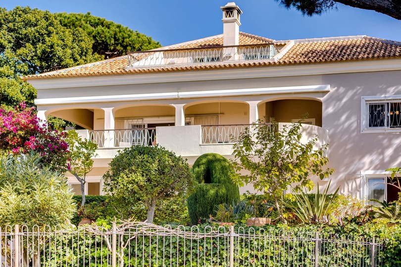 5 Star Villa Amari - Heatable Pool & Private Garden