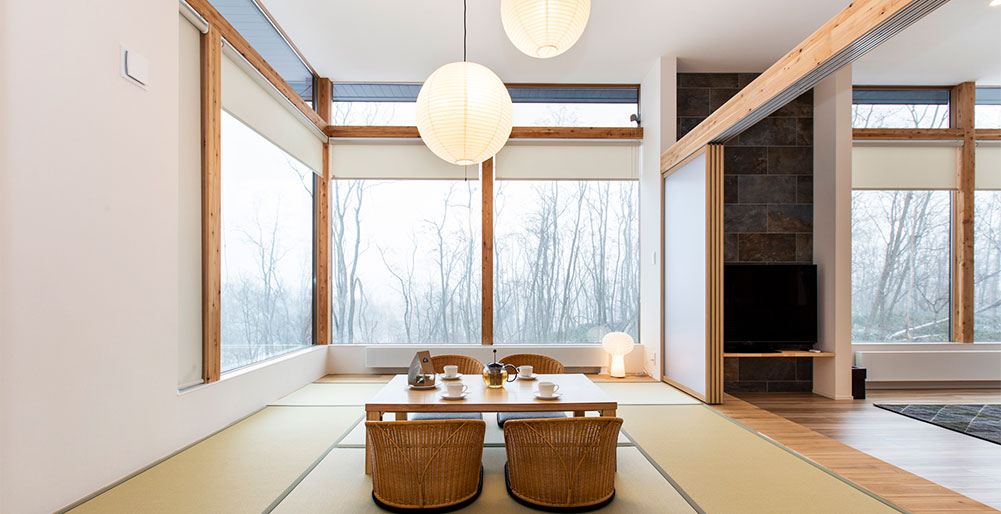 Luxury 4 Bed Ski Chalet minutes from the Ski Fields, Niseko Chalet 1011