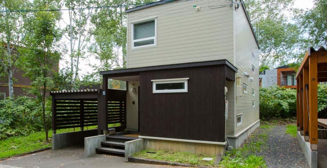 Ultimate 3 Bedroom Vacation Chalet close to Ski Resort, Niseko Chalet 1012