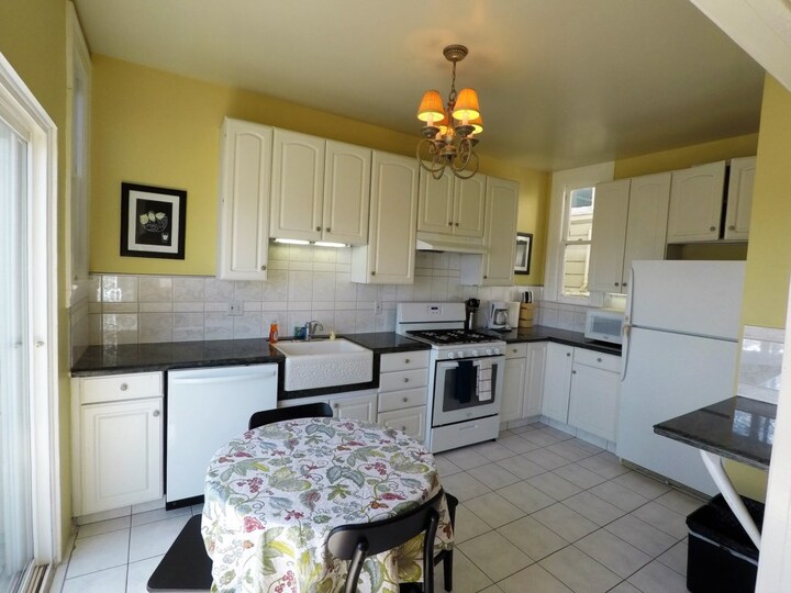 The Ultimate 2 Bedroom Home with Magnificent Views, San Francisco Apartment 1007