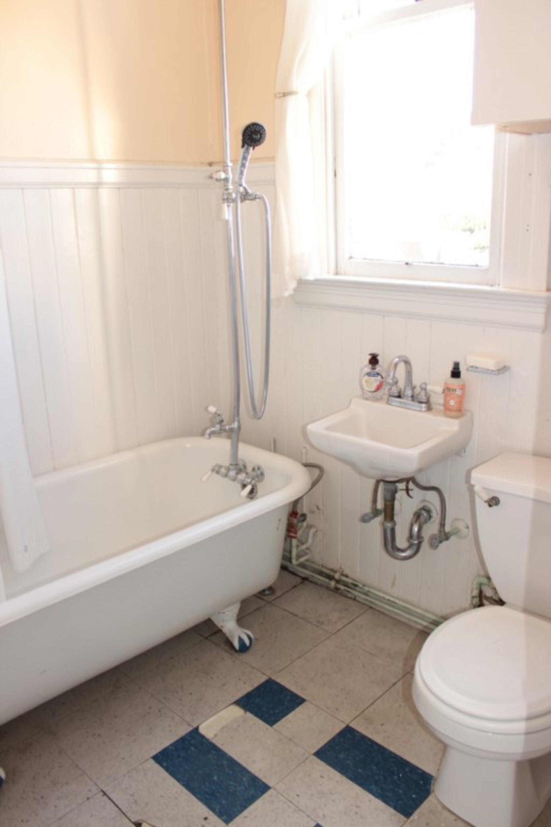 Rent this Luxury Apartment in Prime Location, San Francisco Apartment 1022