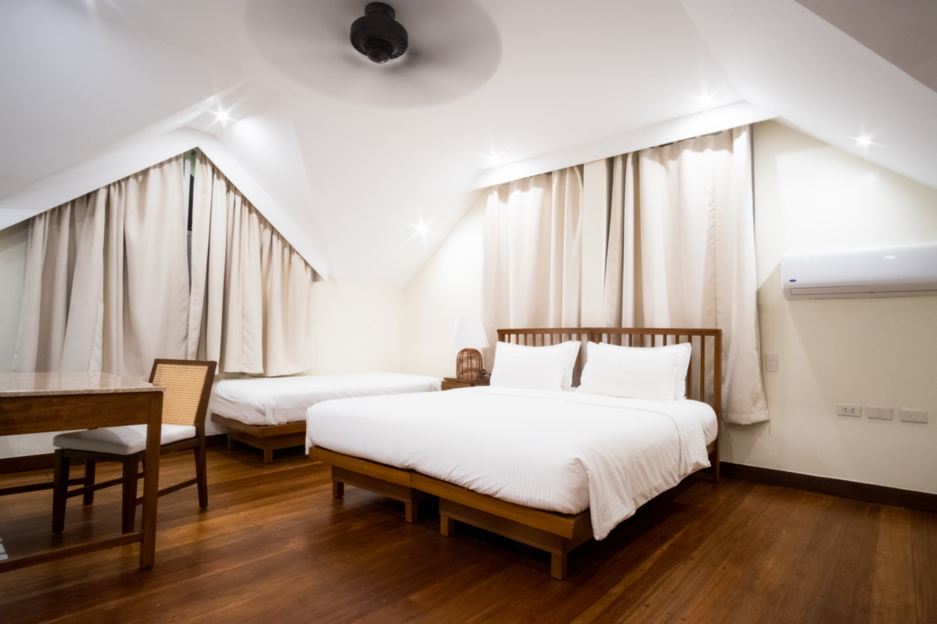 5 Star Exclusive Water Cottage on Apulit Island Resort, El Nido Cottage 1001