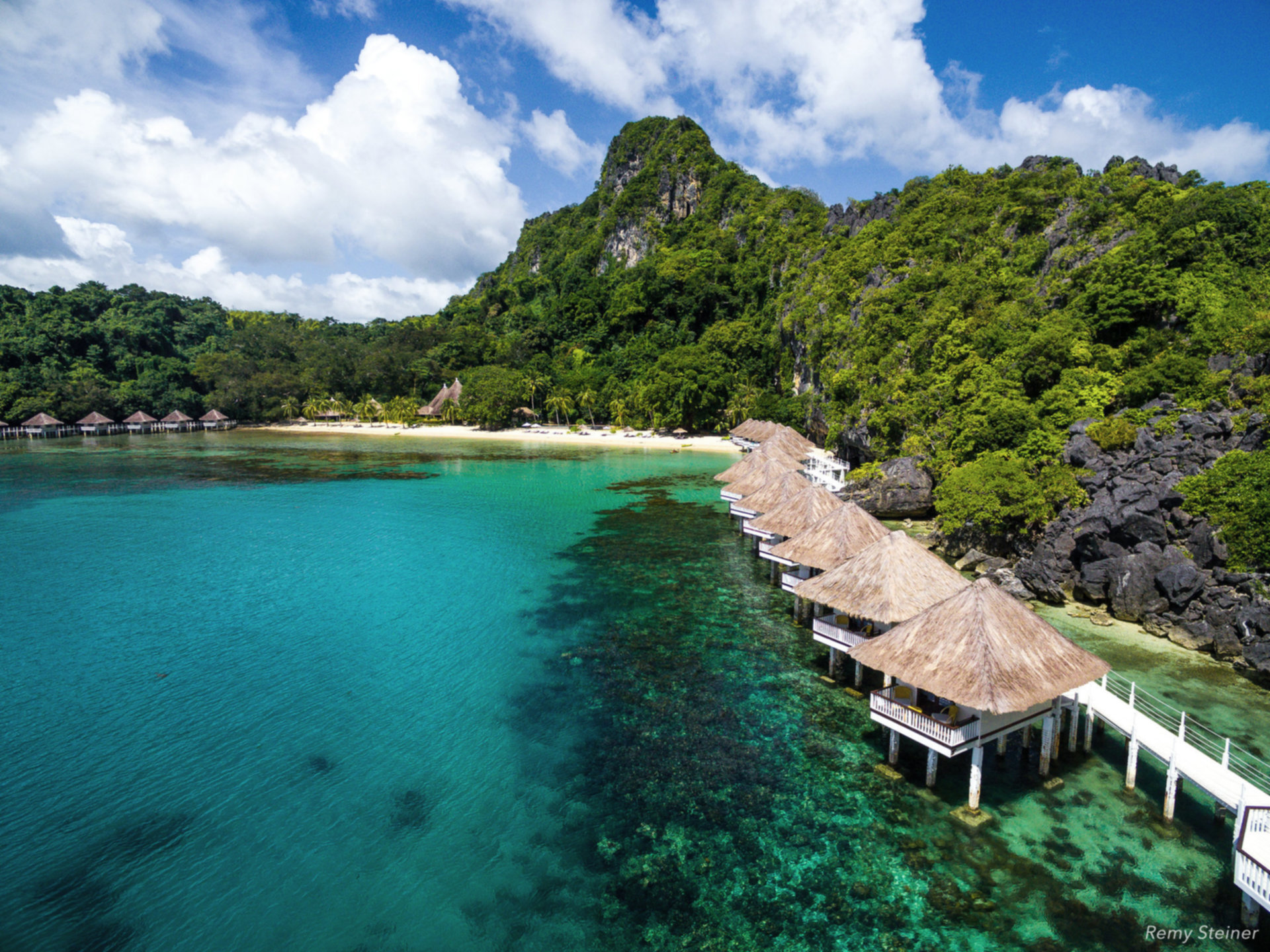 Beautiful 5 Star Loft Water Cottage with Sea Views on Apulit Island Resort, El Nido Cottage 1002