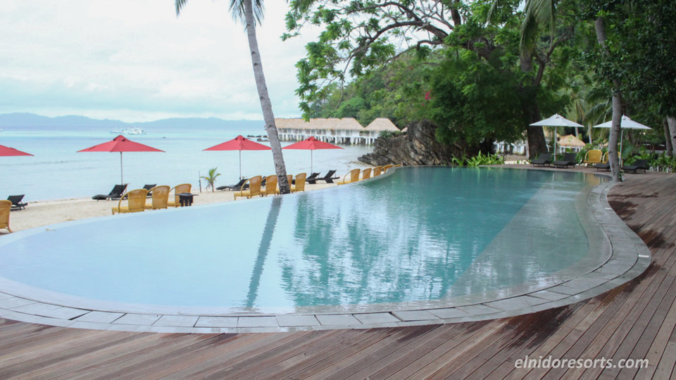 Beautiful 5 Star Loft Water Cottage with Sea Views on Apulit Island Resort, El Nido Cottage 1002