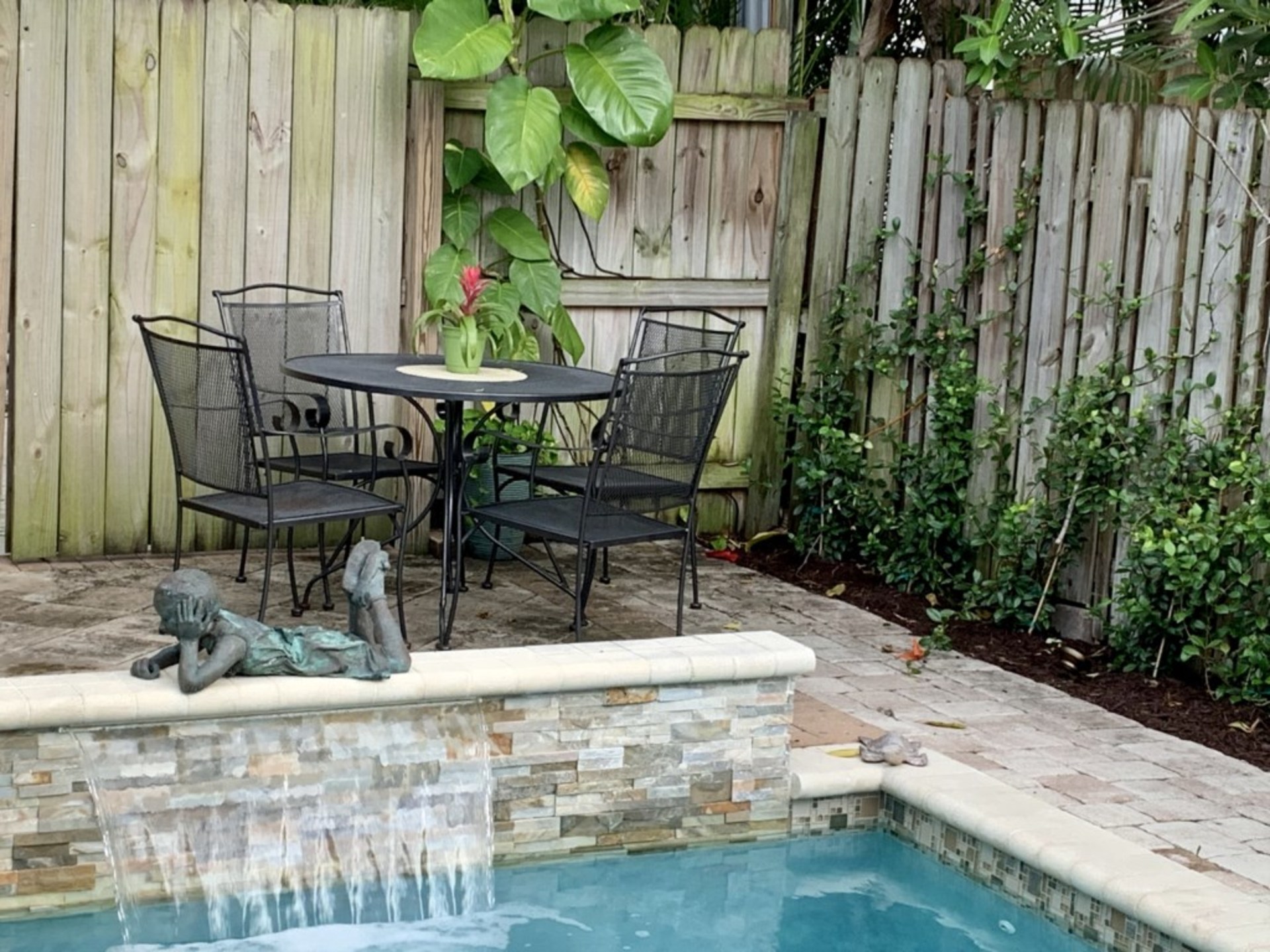 Picture Renting This Beautiful 4 Bedroom Cottage in West Palm Beach, West Palm Beach Cottage 1856