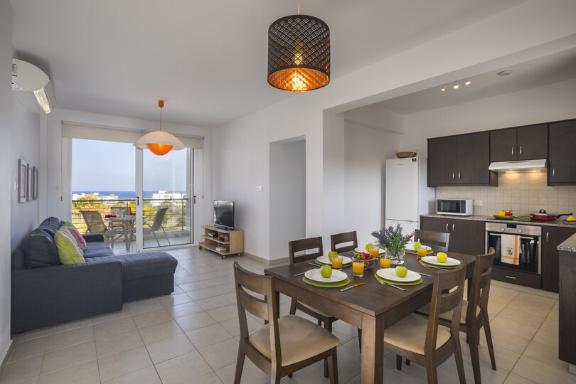 Imagine You and Your Family Renting this Perfect Holiday Apartment minutes from the beach, Protaras Apartment 1415, Protaras, Cyprus