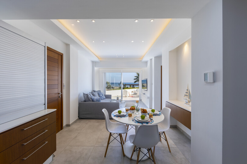Imagine You and Your Family Renting this Perfect Beachfront Apartment, Larnaca Apartment 1388