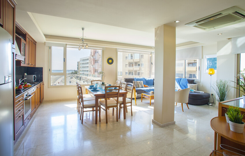 Imagine You and Your Family Renting this Perfect Holiday Apartment minutes from the beach, Larnaca Apartment 1390