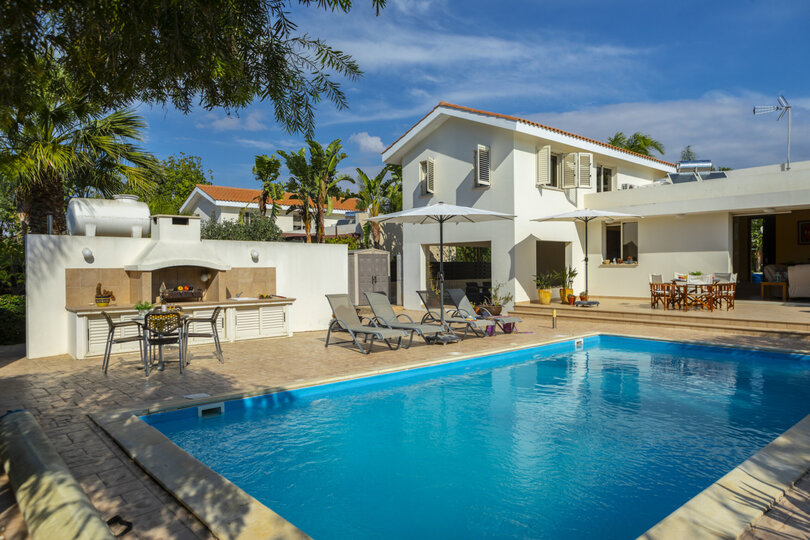 At Last You can Rent the Perfect Luxury Villa in Larnaca, Larnaca Villa 1392, Perivolia, Cyprus