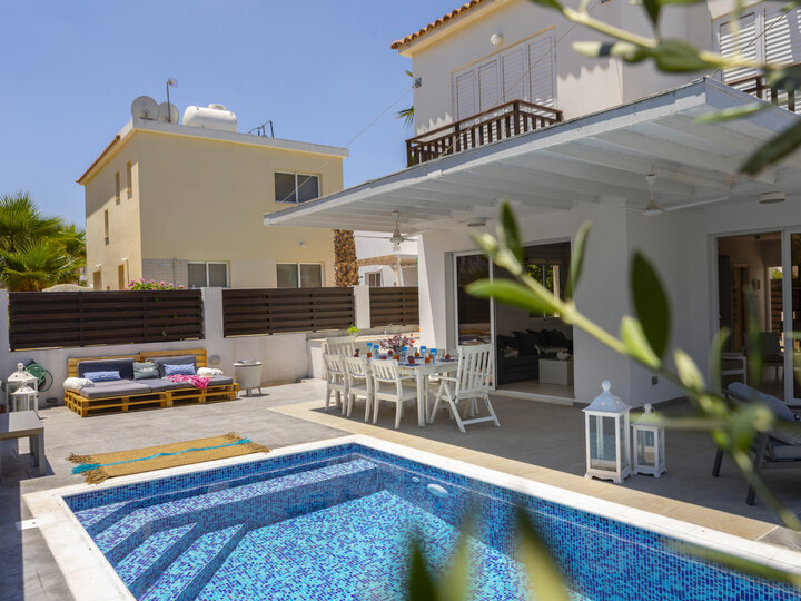 The Ultimate Guide to Renting Your Luxury 3 Bedroom Villa close to the Beach, Protaras Villa 1461