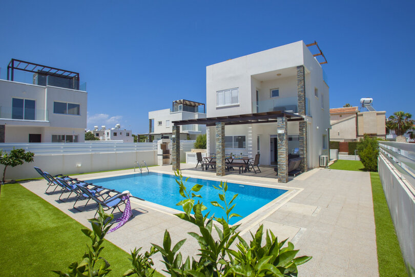 Your Beautiful Holiday Villa minutes from the Beach, Protaras Villa 1473, Protaras, Cyprus