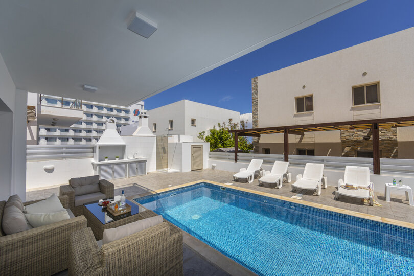 You and Your Family will Love this 5 Star Villa with Private Pool, Protaras Villa 1500