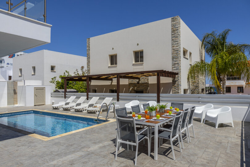 You and Your Family will Love this 5 Star Villa with Private Pool, Protaras Villa 1500