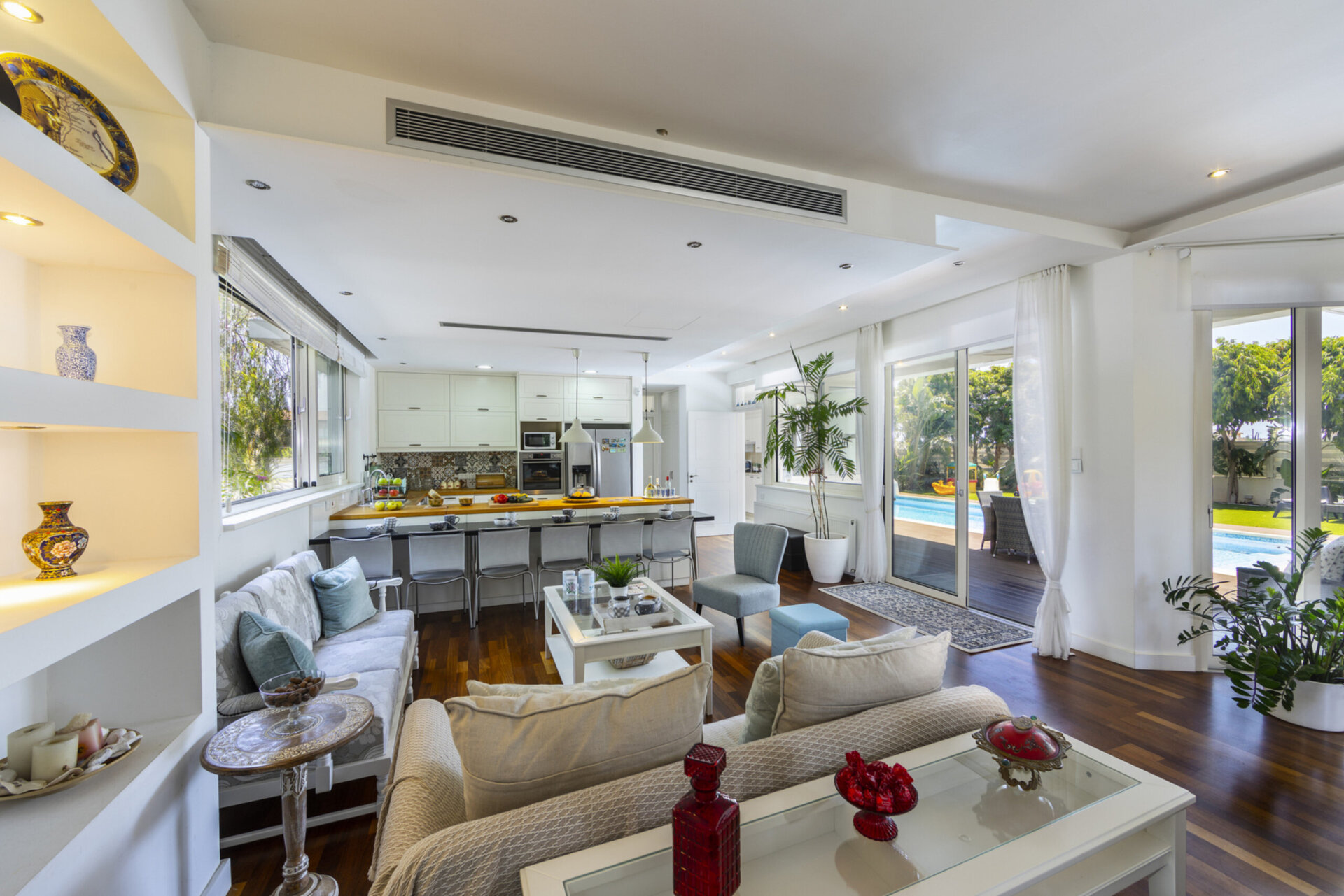Picture Renting your 5 Star Villa with Beautiful Private Pool, Larnaca Villa 1397