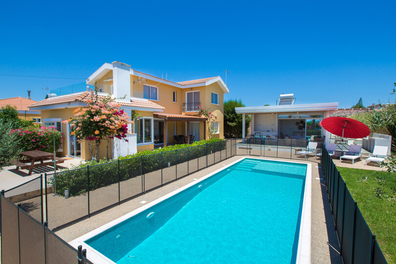 You and Your Family will Love this 5 Star Villa with Private Pool, Ayia Napa Villa 1372, Ayia Napa, Cyprus
