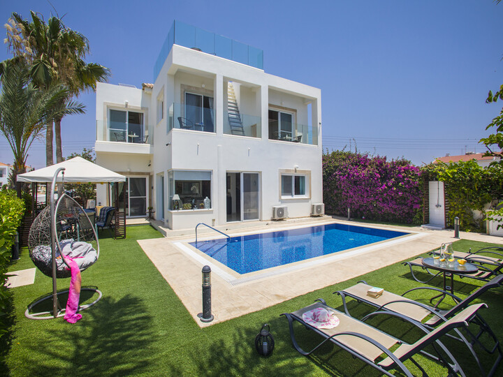 You and Your Family will Love this 5 Star Villa with Private Pool, Ayia Napa Villa 1373, Ayia Napa, Cyprus