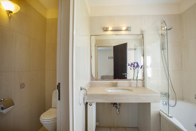 You and Your Family will love this Seafront Villa, Protaras Villa 1540