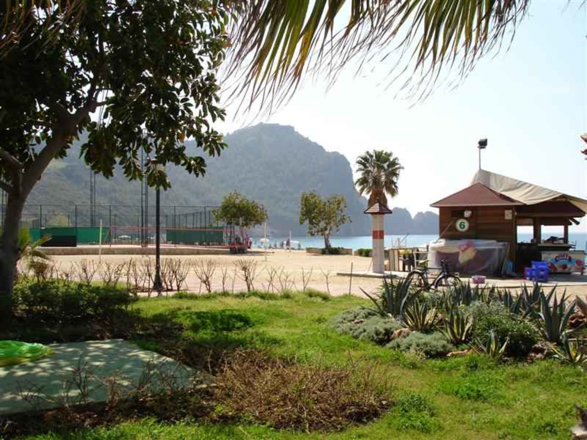 5 Star Villa Serenity – Dual Mountain & Sea Retreat