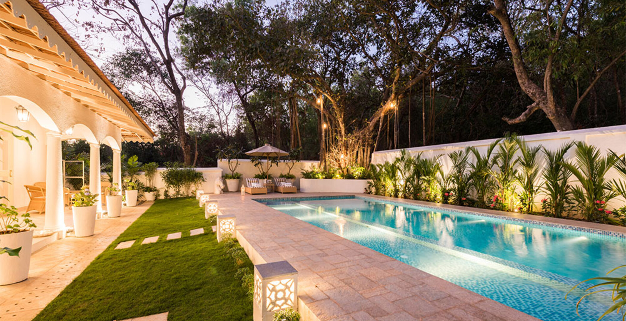 Paradise Found in Goa,1003