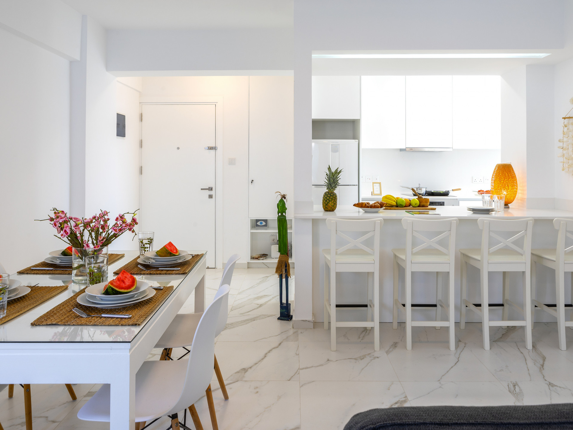 The Perfect Holiday Apartment minutes from the Beach in Larnaca, Larnaca Apartment 1401