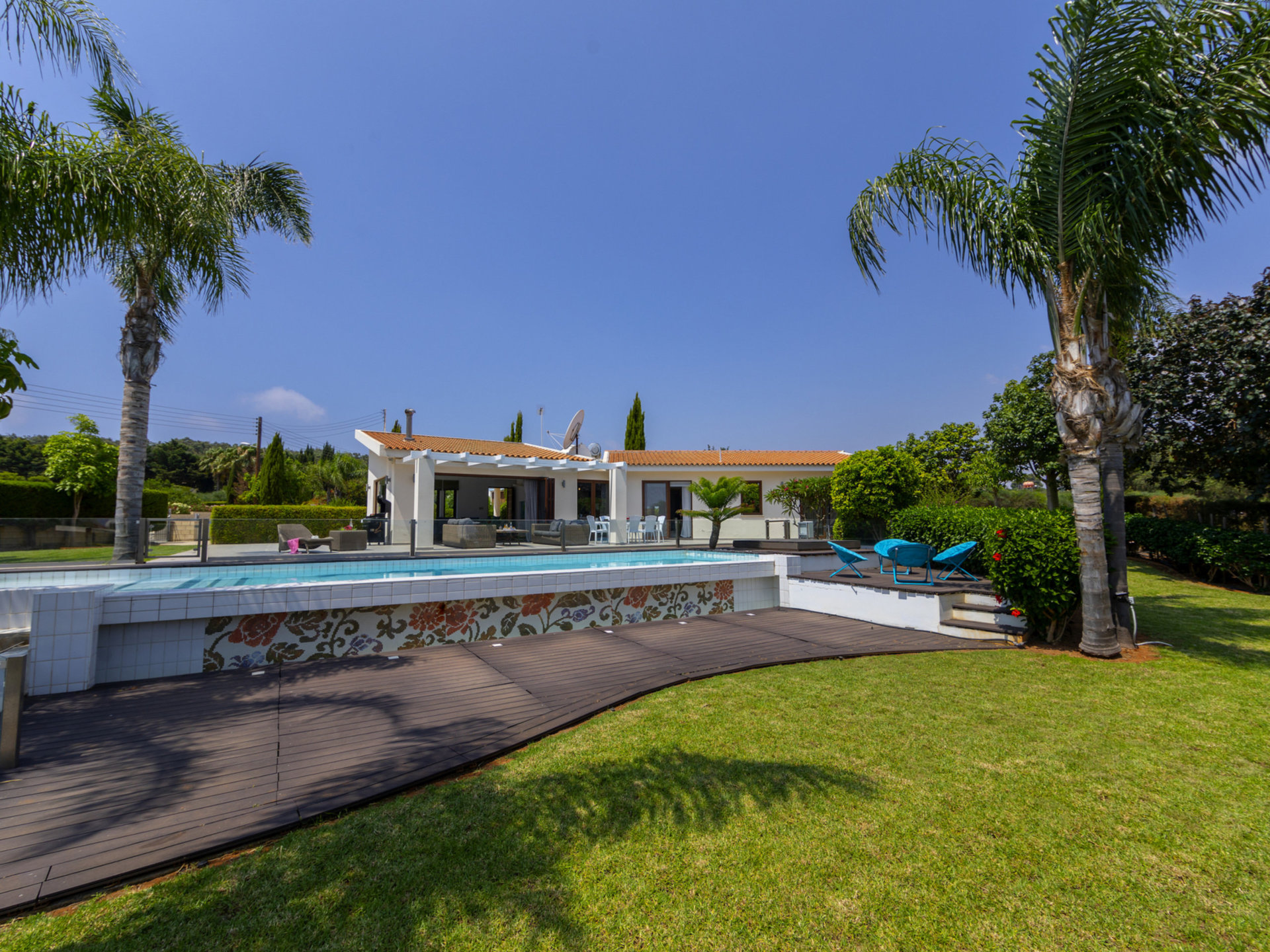 Luxury Awaits by the Sea – Protaras Villa 1569