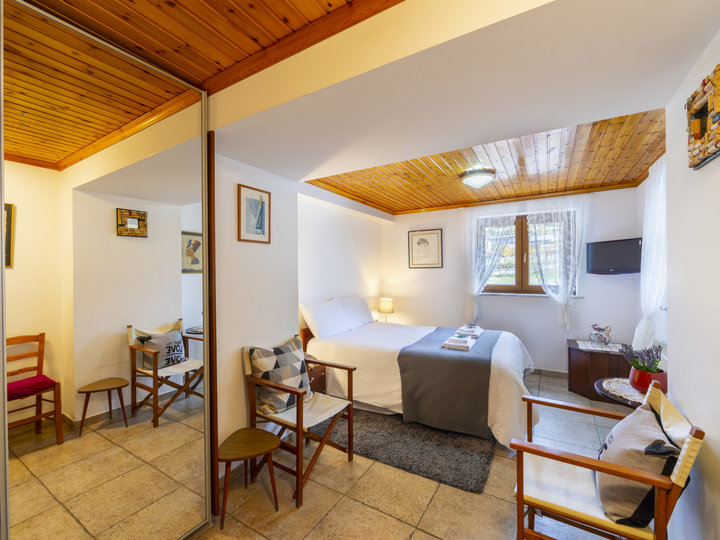 You and Your Family will love this Villa close to the beautiful town of Limassol, Limassol Villa 1003
