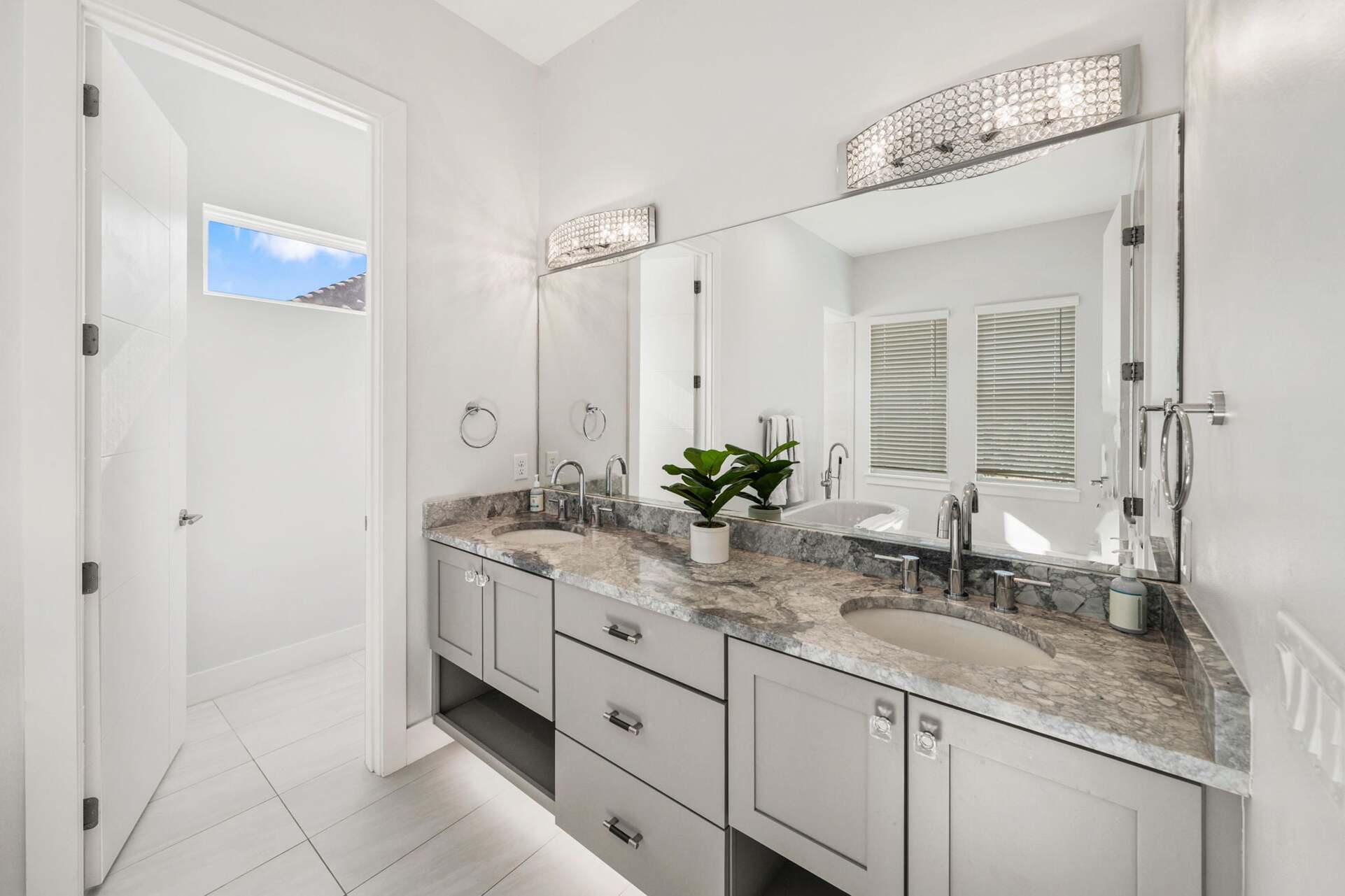 Luxury Villa on Reunion Resort and Spa with a Private Pool, Orlando Villa 5473