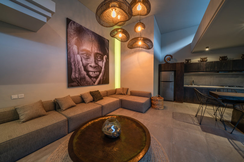 Luxury 4-Bedroom Holiday Rental Near Berawa Beach, Bali Villa 2094