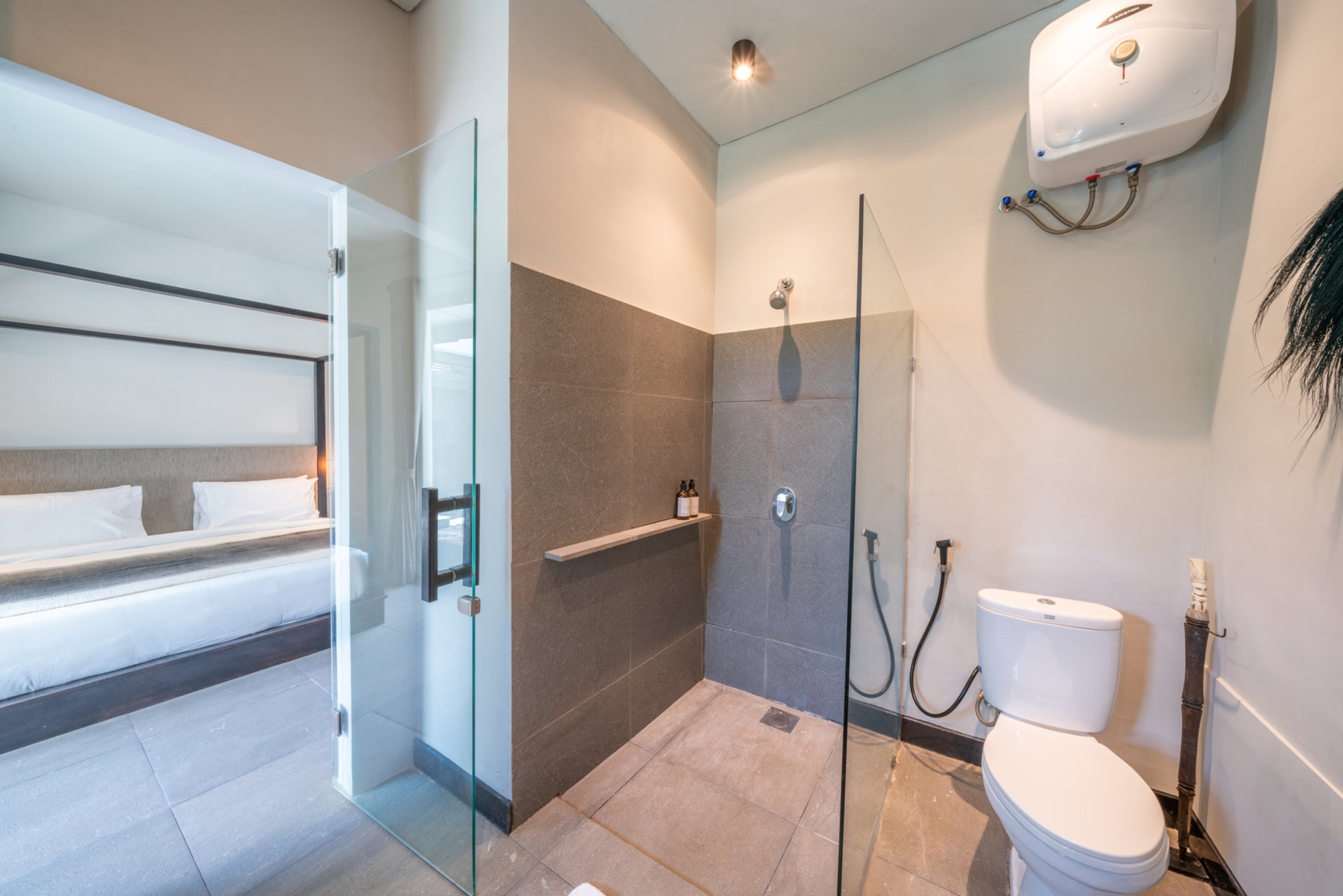 Luxury 4-Bedroom Holiday Rental Near Berawa Beach, Bali Villa 2094