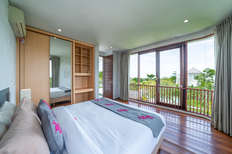 The Ultimate 5 Star Holiday Villa in Kabupaten Badung with Private Pool, Bali Villa 2097