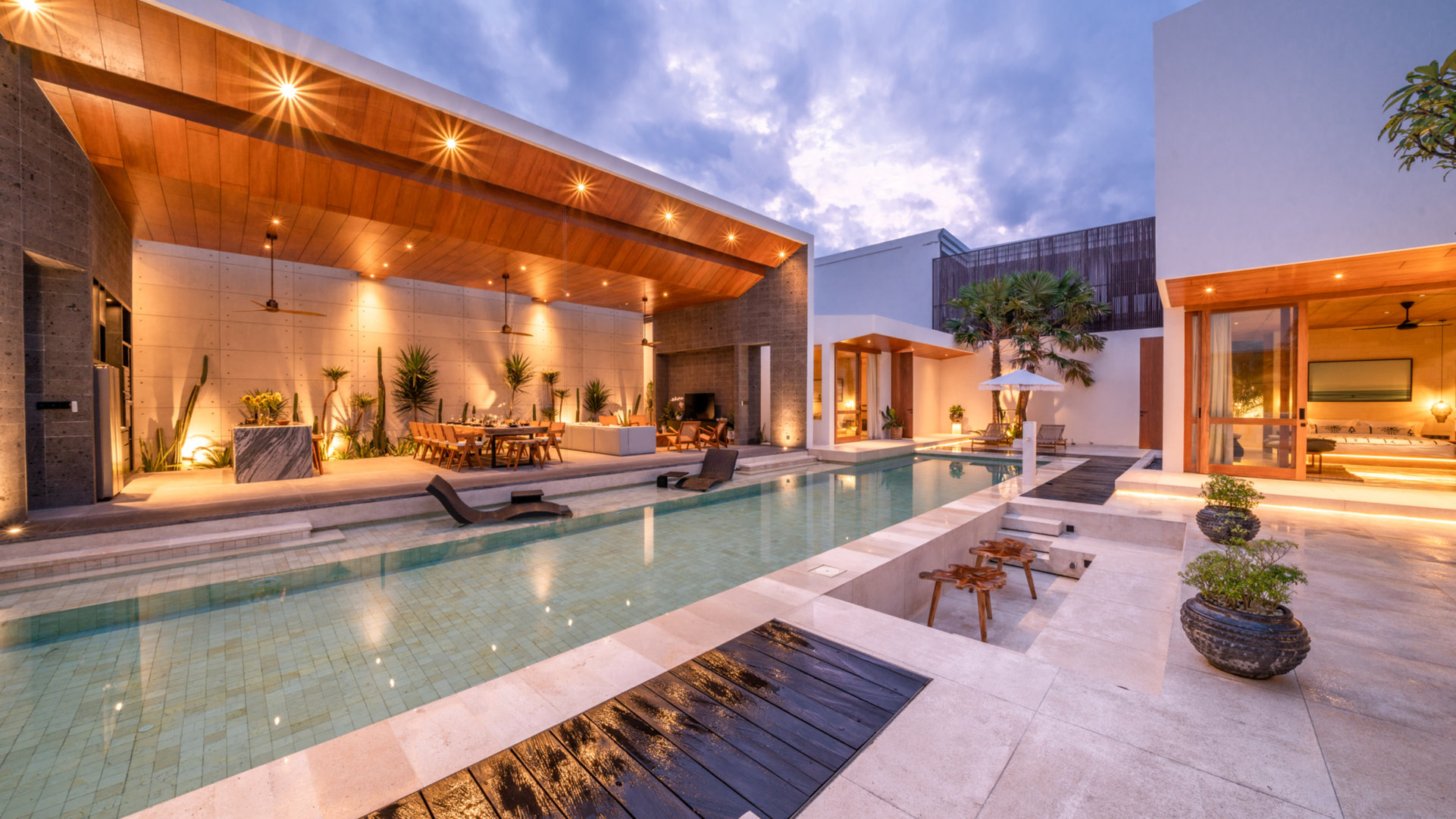 The Ultimate 5 Star Holiday Villa in Kabupaten Badung with Private Pool and Fully Staffed, Bali Villa 2098