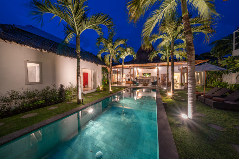 The Ultimate 5 Star Holiday Villa in Kabupaten Badung with Private Pool and Fully Staffed, Bali Villa 2099
