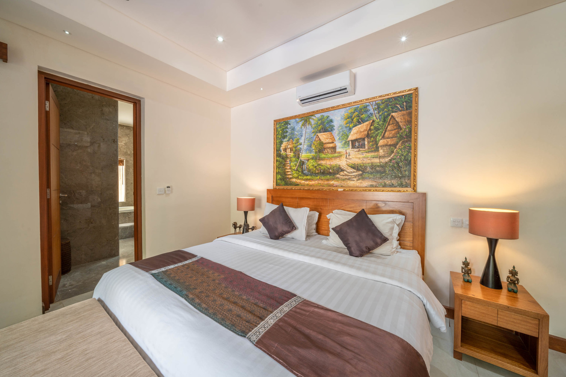 Imagine Your Family Renting a Luxury 3 Bedroom Holiday Villa Close to Kabupaten Badung Double Six Beach, Bali Villa 2105