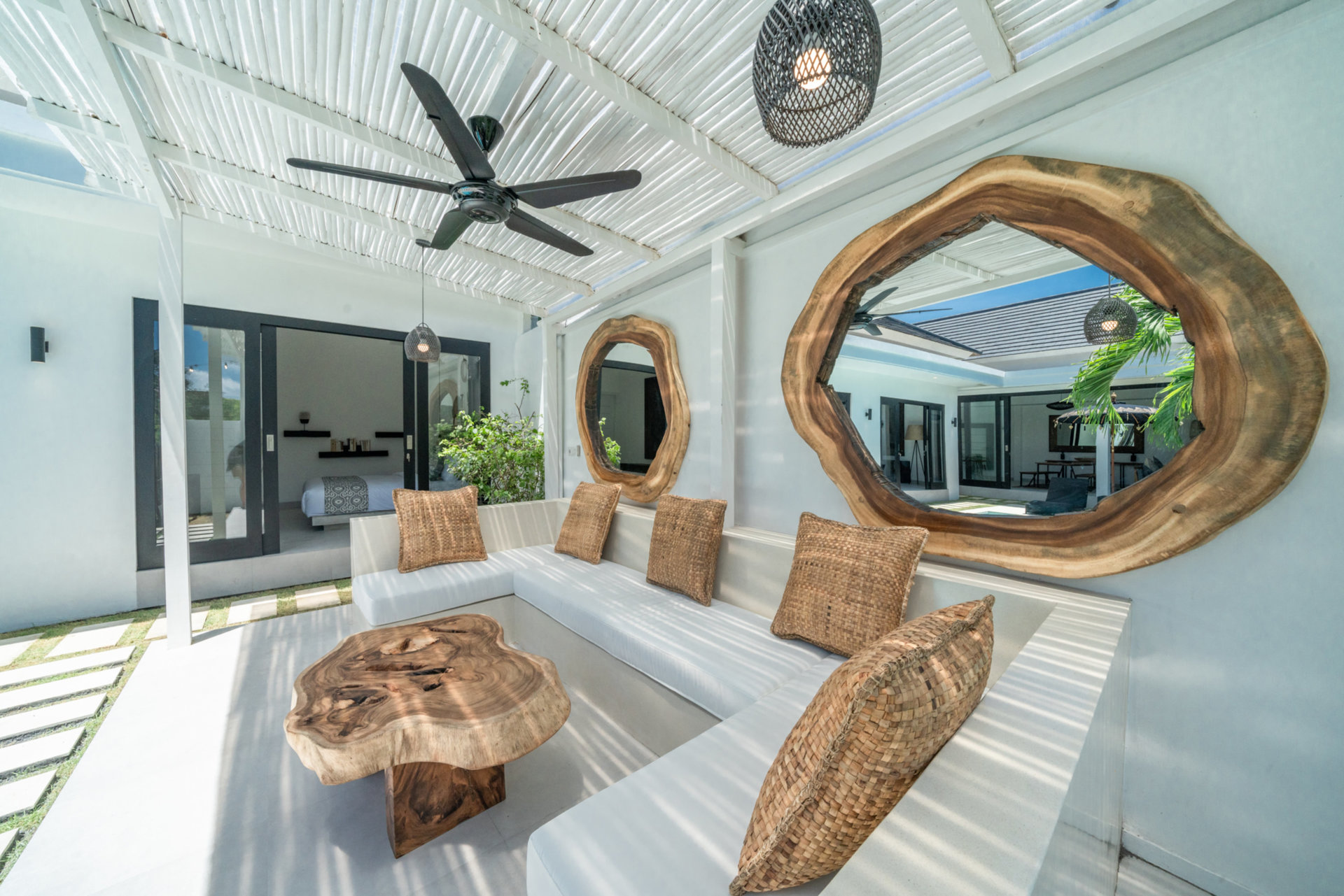The Ultimate 5 Star Holiday Villa in Kabupaten Badung with Private Pool and Fully Staffed, Bali Villa 2107