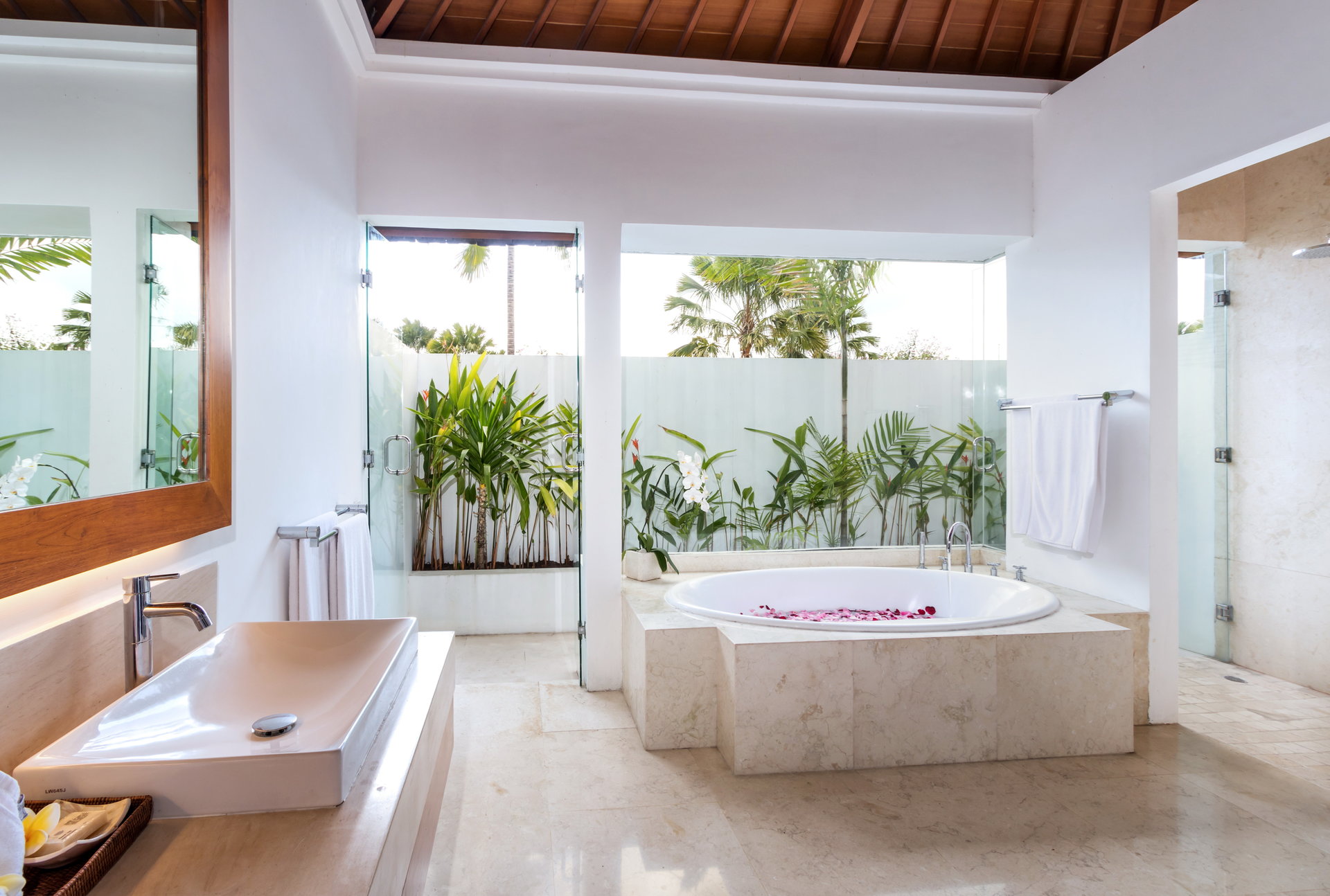 The Complete Guide to Renting Your Exclusive Holiday Villa in Kabupaten Badung with Private Pool and Fully Staffed, Bali Villa 2113