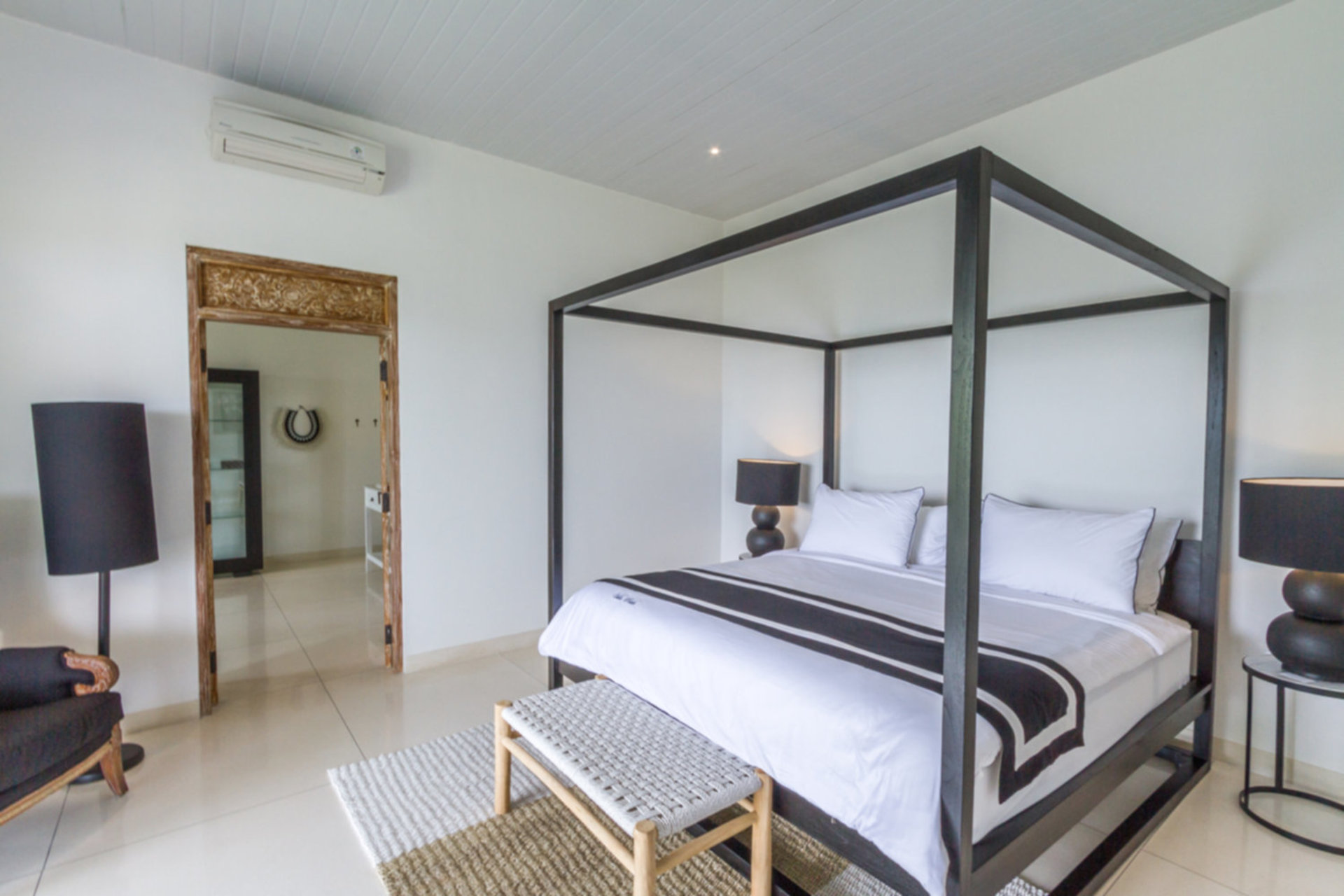 Imagine Your Family Renting a Luxury 5 Bedroom Holiday Villa with Stunning Ocean Views, Bali Villa 2114